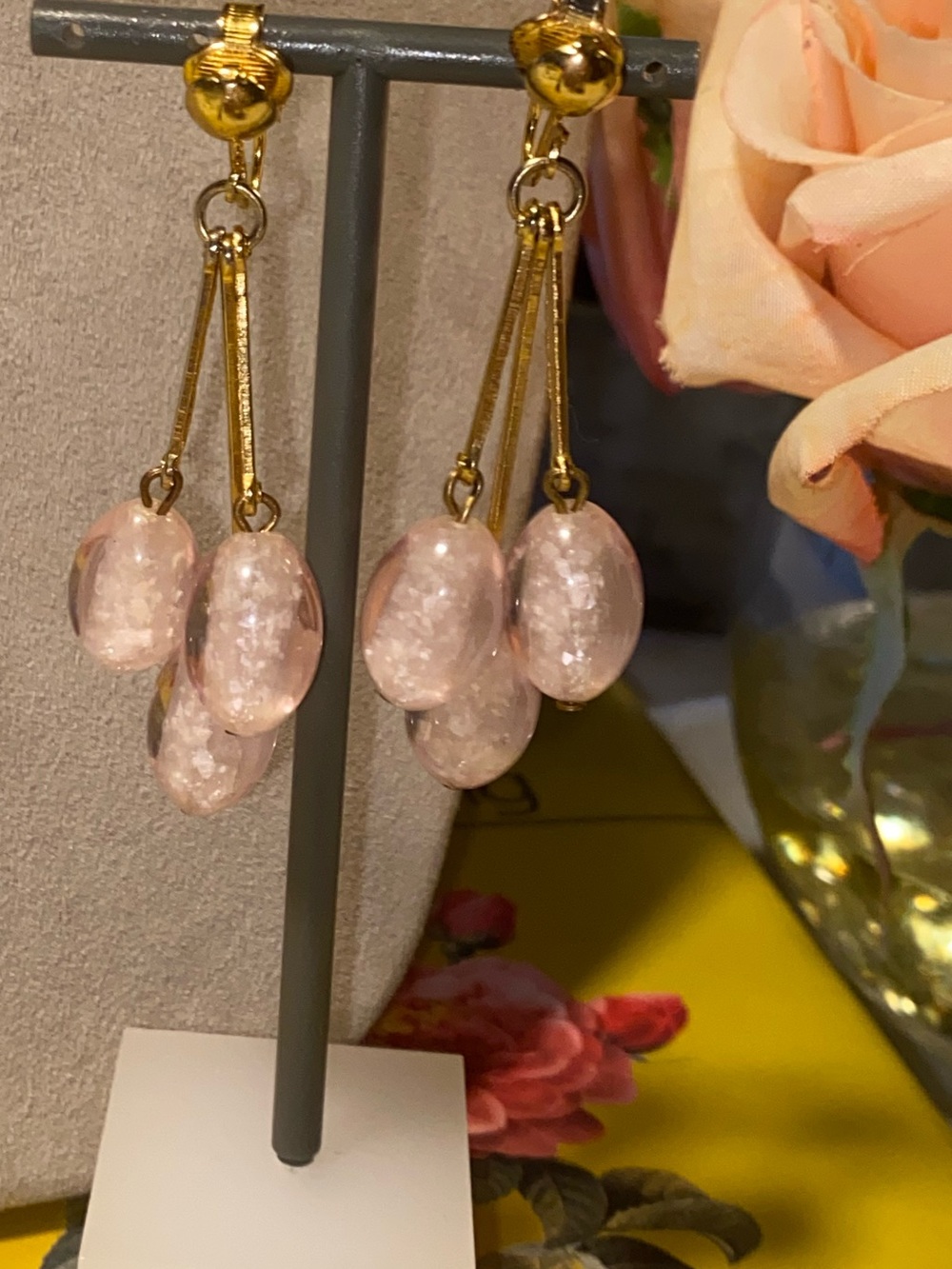 VTG Gold-Tone Pink Glass Drop Earrings
